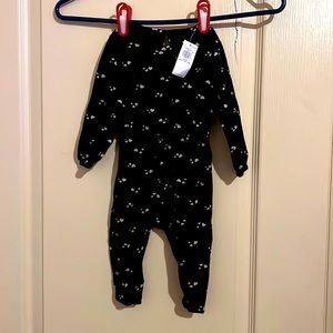 NWT!  Old Navy Baby Girl 1 piece Size 3-6 months